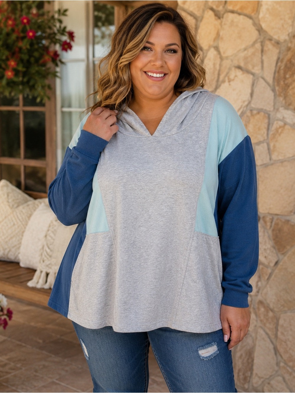Livi Active Grey Colorblock Hoodie Top Size 30/32